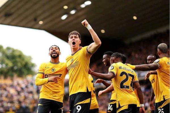 Wolves và Brentford Đối Đầu: Trận Cầu Sinh Tử Giành Lại Phong Độ - Ảnh 3.