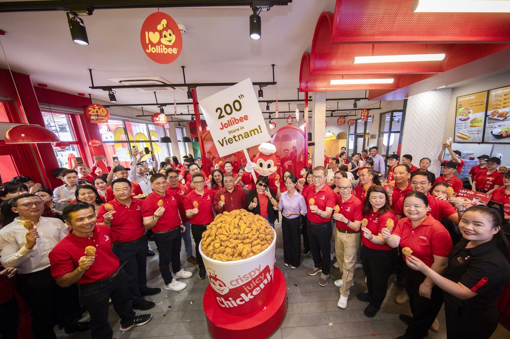 Khám phá cửa hàng thứ 200 vừa khai trương của Jollibee Việt Nam  - Ảnh 1.