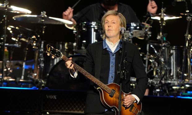 Paul McCartney và màn diễn &quot;tráng lệ nhất trong lịch sử pop&quot; - Ảnh 2.