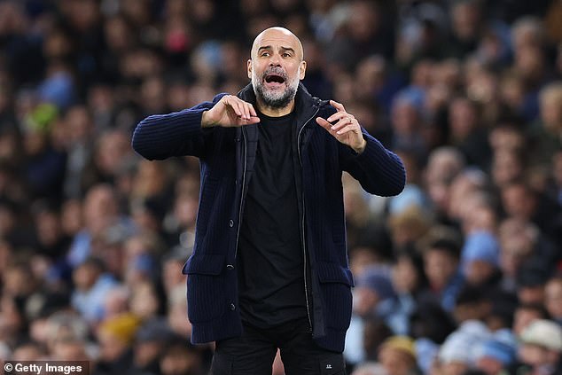 Bí ẩn đằng sau những vết thương gây chấn động của Pep Guardiola sau trận hòa Feyenoord - Ảnh 2.