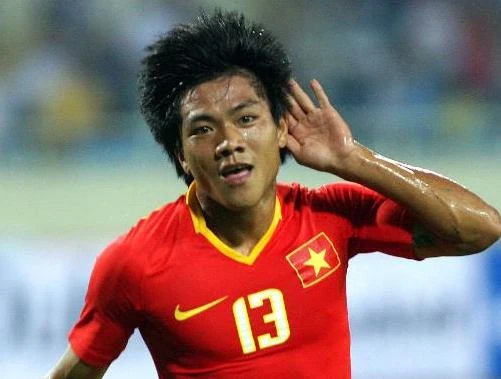 Cựu tuyển thủ quốc gia Nguyễn Quang Hải: “Ký ức AFF Cup 2008 luôn “nhảy múa” trong tôi” - Ảnh 1.