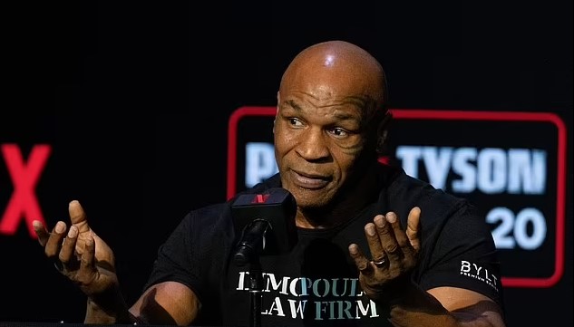 Mike Tyson tiết lộ những 'cảm xúc lẫn lộn' sau trận thua trước Jake Paul hồi tháng trước - Ảnh 1.