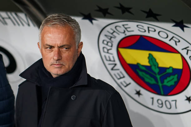 Galatasaray tuyên bố kiện Mourinho