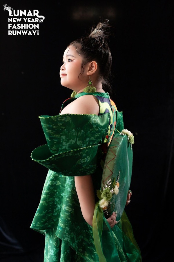 Dory Như xuất hiện trong vai trò First Face tại Lunar New Year Runway 2024  - Ảnh 7.
