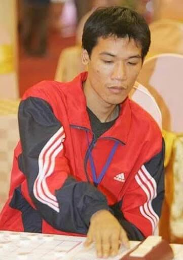 Kỳ thủ Việt Nam làm nên lịch sử khi giành huy chương ở Pháp, chơi cờ qua mạng khiến báo Trung Quốc khen ngợi - Ảnh 3.