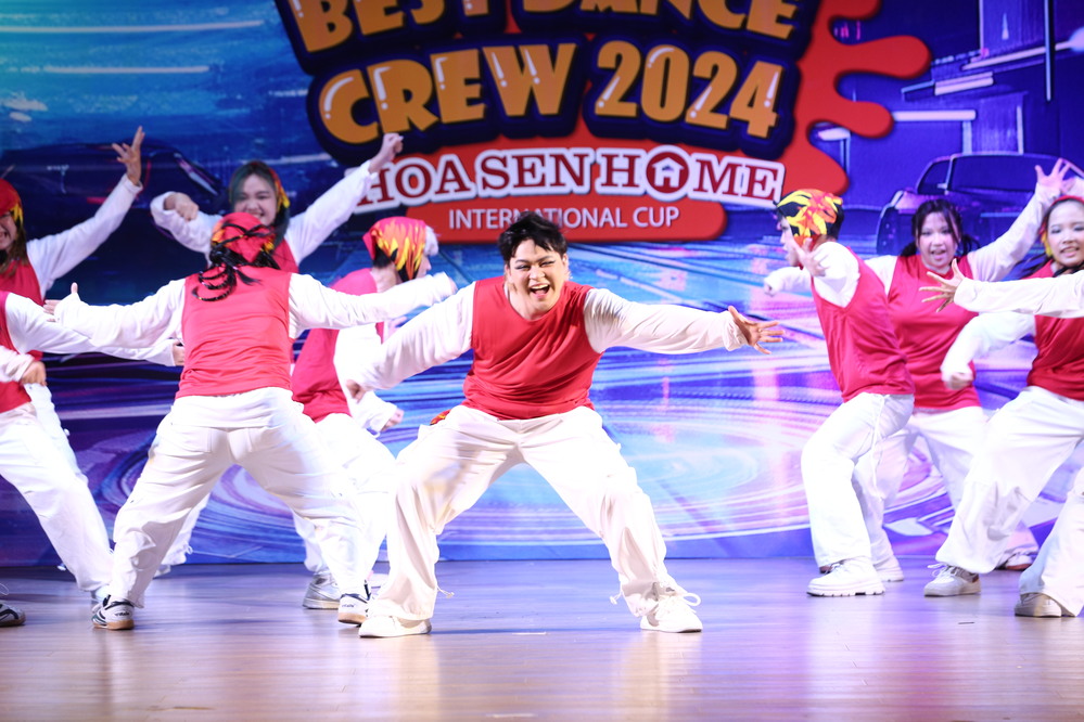 Biên đạo Huỳnh Mến trở lại với Dalat Best Dance Crew - Hoa Sen Home International Cup 2024 - Ảnh 2.
