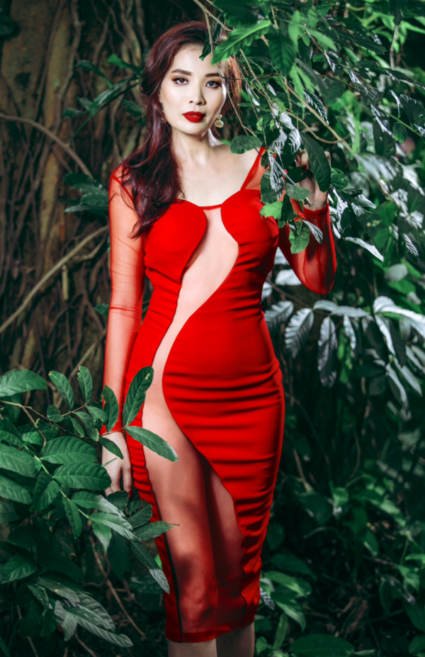 Hoa hậu Diễm Kyly lần đầu chơi lớn: diện váy đỏ khoe 3 vòng quyến rũ  - Ảnh 6.