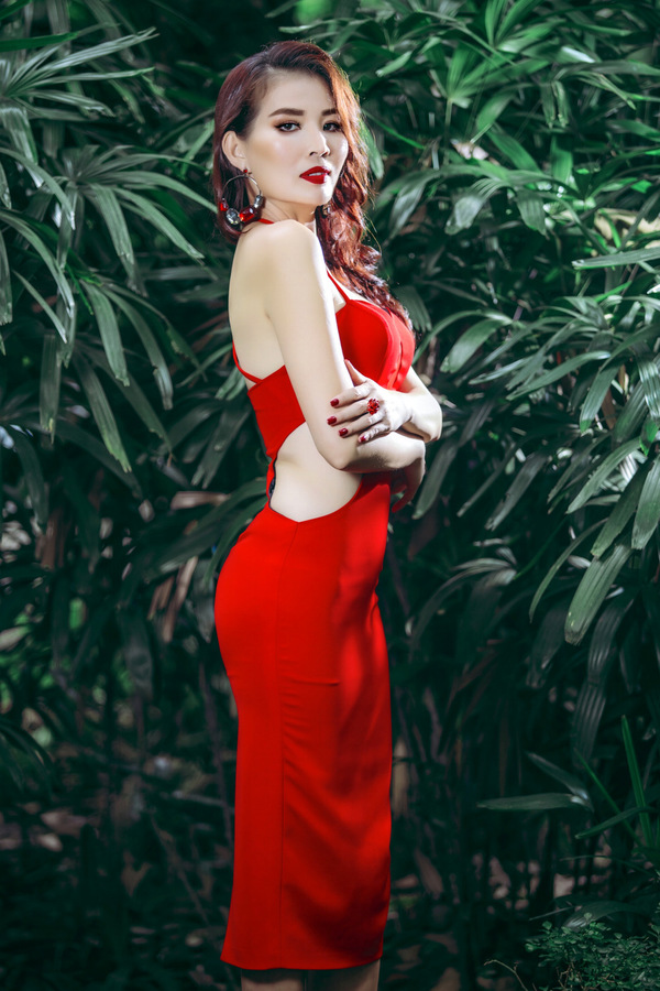 Hoa hậu Diễm Kyly lần đầu chơi lớn: diện váy đỏ khoe 3 vòng quyến rũ  - Ảnh 7.