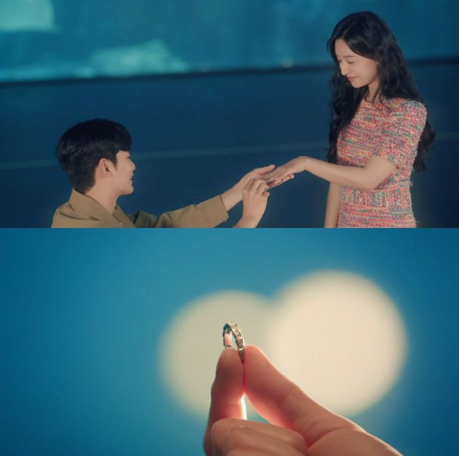 Cặp nhẫn cưới trong 'Nữ hoàng nước mắt' Kim Soo Hyun và Kim Ji Won giá tới hàng trăm triệu đồng - Ảnh 1.