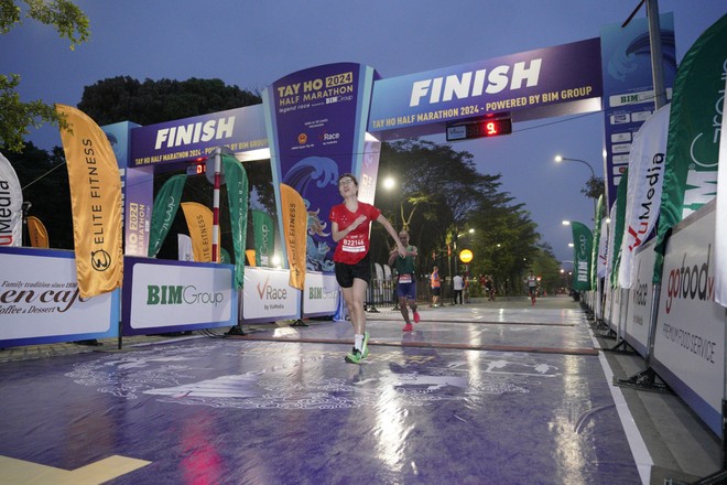 Nam “runner&quot; ngừng tim, nguy kịch khi tham gia giải chạy bán marathon lớn nhất Việt Nam- Ảnh 1.
