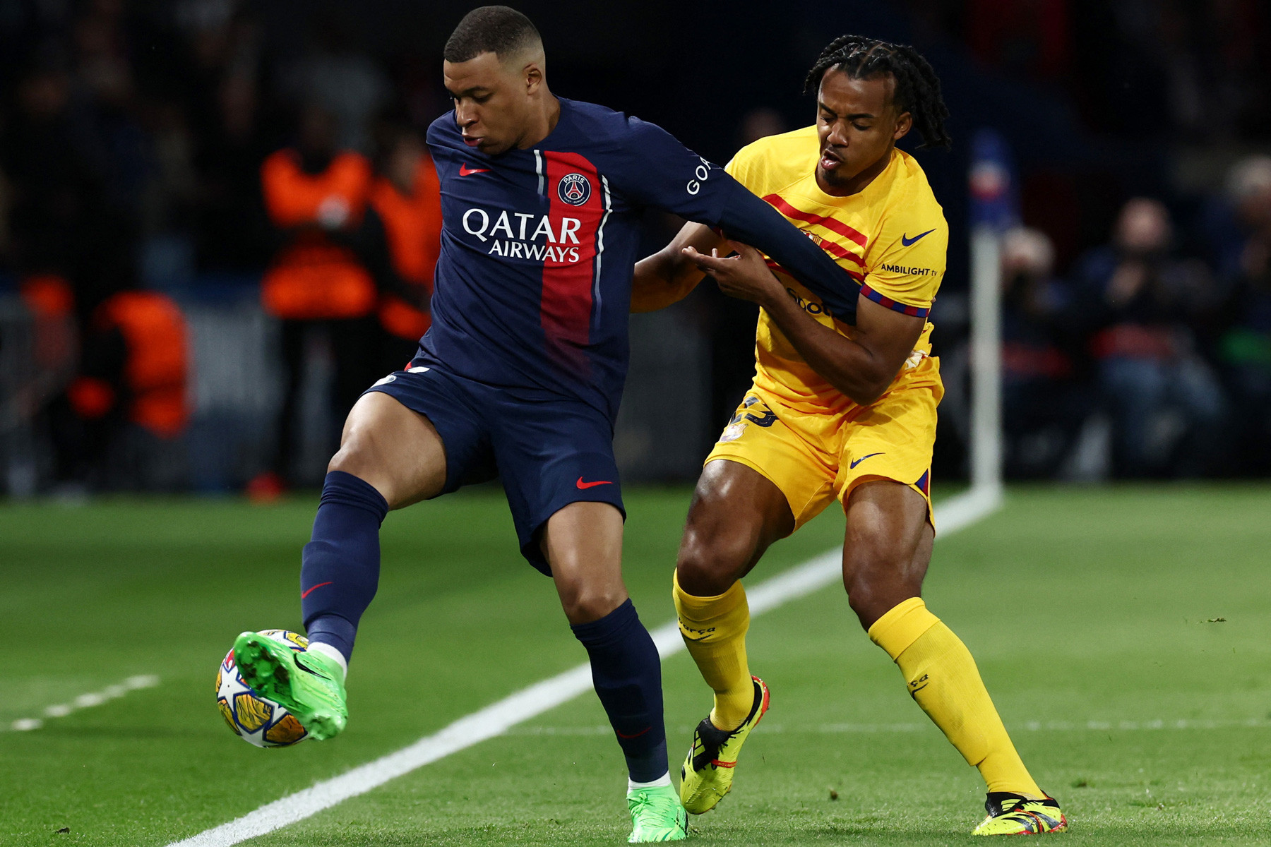 Link xem trực tiếp bóng đá Barca vs PSG trên FPT Play (02h00 hôm nay)