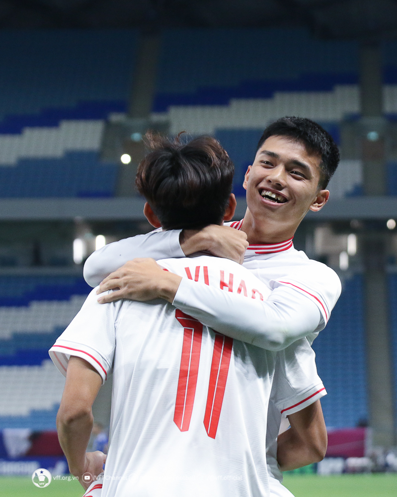 Tin nóng bóng đá Việt 20/4: U23 Việt Nam bất ngờ đón tin vui trước trận gặp U23 Malaysia, HLV Hoàng Anh Tuấn và học trò thắng thế - Ảnh 3.