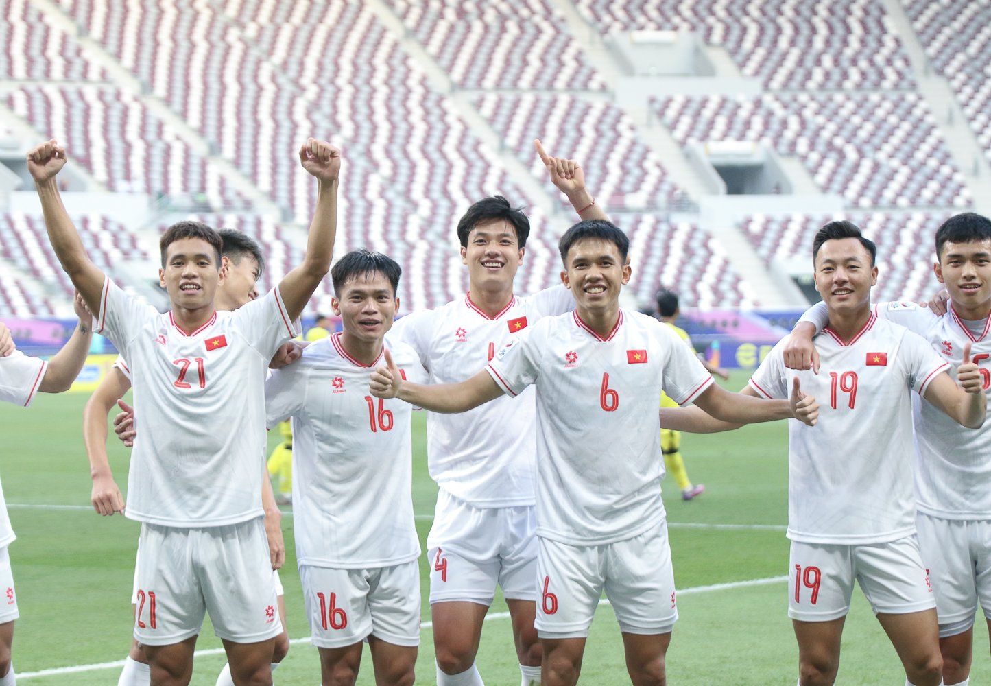 U23 Việt Nam tìm lại niềm vui chơi bóng - Ảnh 2.