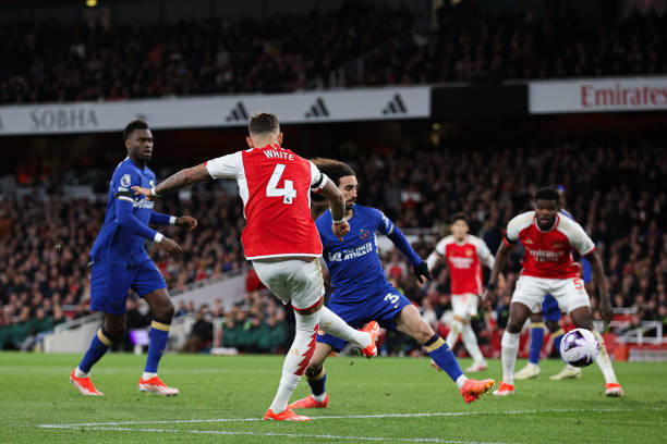 Arsenal giành chiến thắng đậm chưa từng có trước Chelsea, đứng đầu bảng khiến Liverpool và Man City lo ngay ngáy - Ảnh 2.