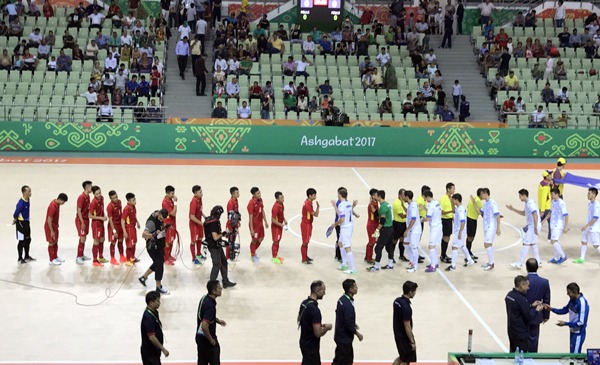 Thua đáng tiếc Uzbekistan, ĐT futsal Việt Nam dừng chân tại Tứ kết giải châu Á - Ảnh 3.