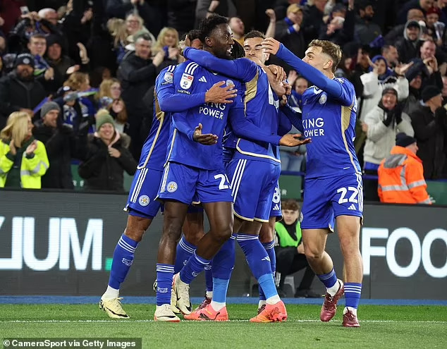 Leicester City được thăng hạng chơi tại Premier League vào mùa giải tới - Ảnh 2.