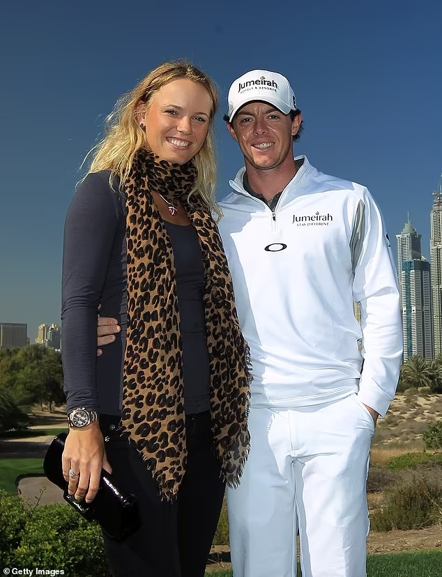 Golfer cựu số một thế giới ly hôn vợ ngay sát giải đấu lớn - Ảnh 12.