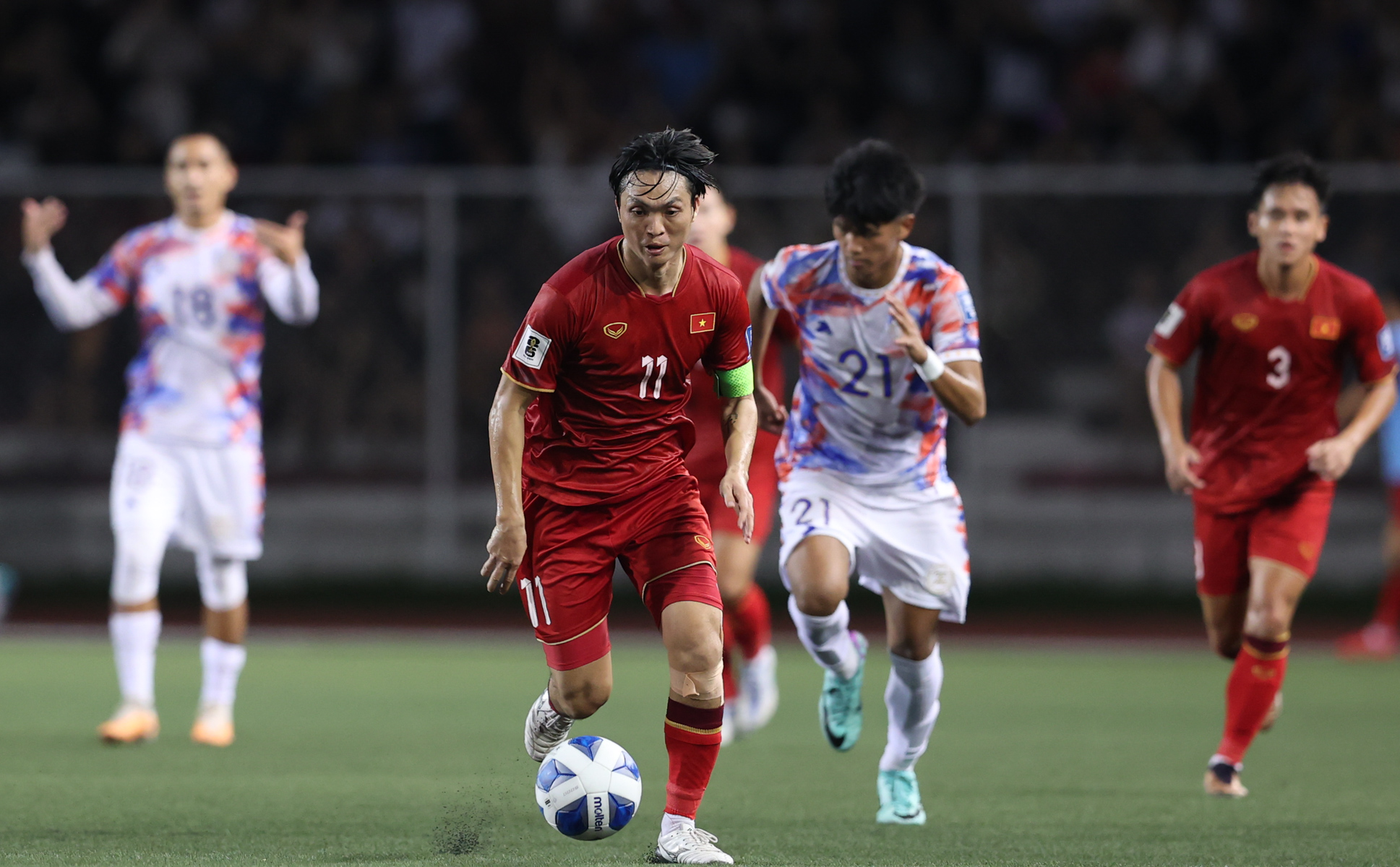 HLV Kim Sang Sik muốn an toàn ngày ra mắt cùng đội tuyển Việt Nam - Ảnh 2.
