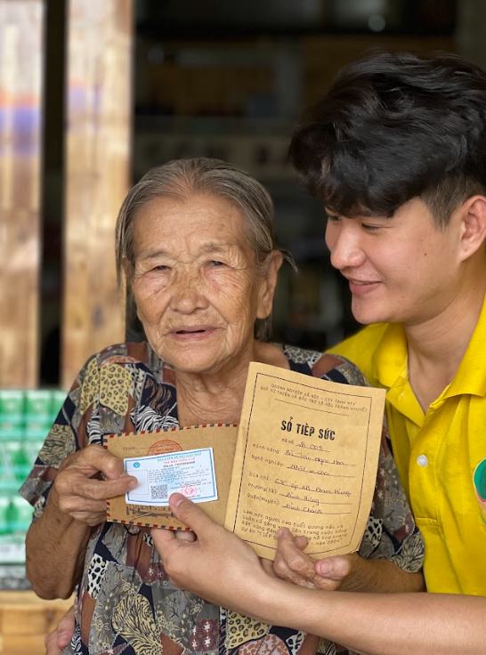 Quỹ Trăng Khuyết “tiếp sức mưu sinh” cho người cao tuổi tại TP. Hồ Chí Minh - Ảnh 3.