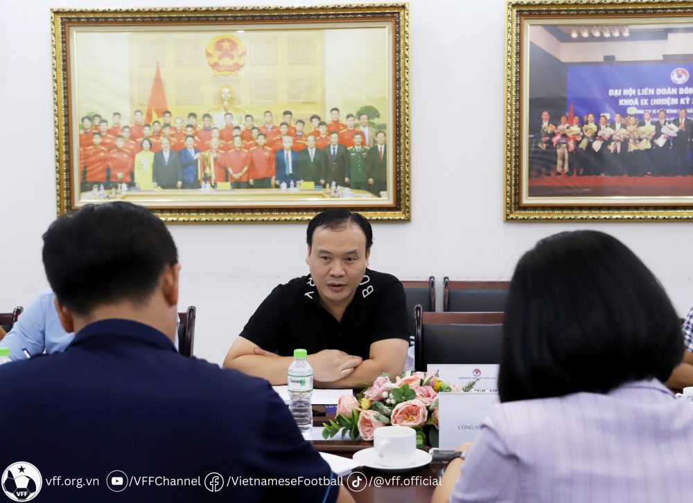 HLV Kim Sang Sik ‘đổi mới, đội tuyển Việt Nam chờ đón Philippines - Ảnh 3.
