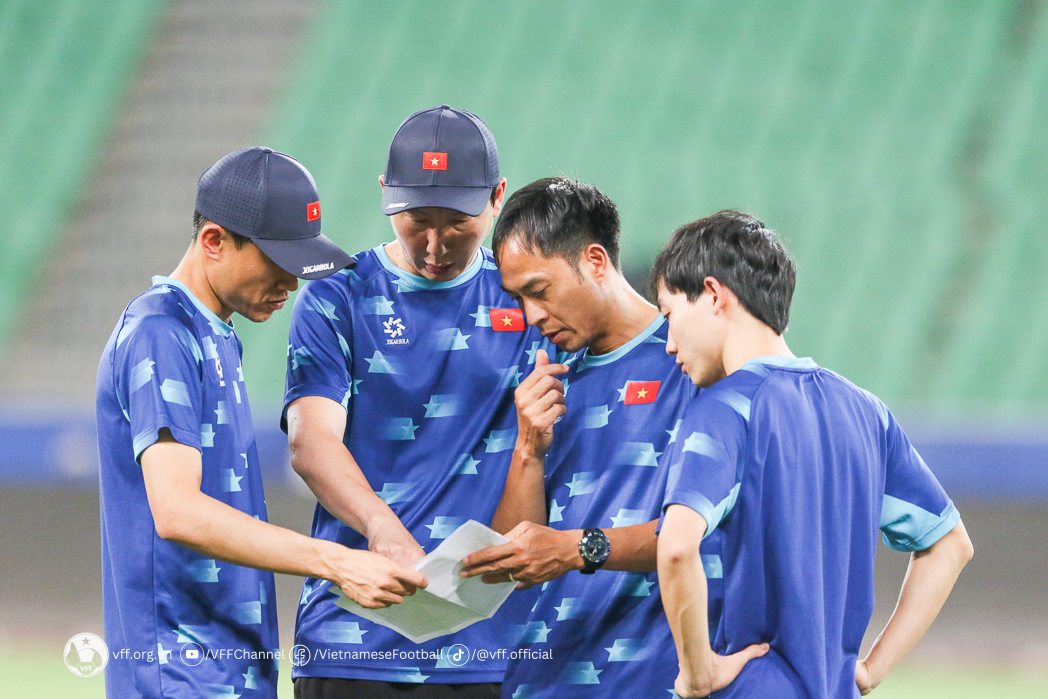 Đội tuyển Việt Nam chốt đội hình đấu chủ nhà Iraq - Ảnh 2.