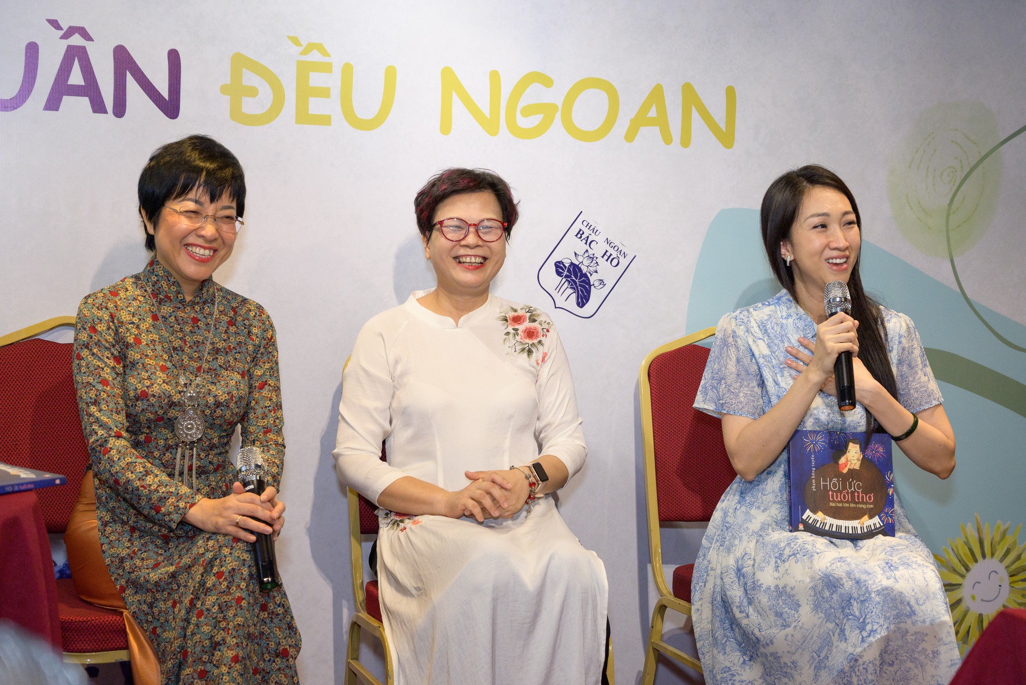 Ca sĩ Lều Phương Anh cùng con gái nhạc sĩ Phạm Tuyên ra mắt CLB đọc cho thiếu nhi  - Ảnh 3.