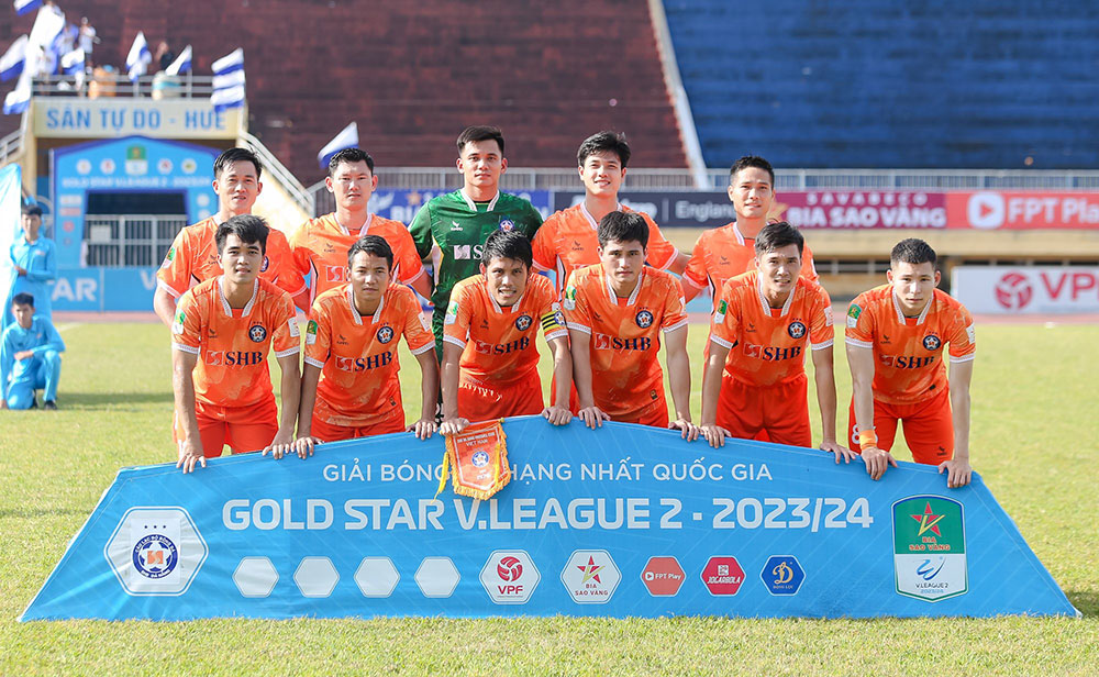 Tin nóng bóng đá Việt 22/6: Đội tuyển Việt Nam xếp sau Thái Lan trên BXH FIFA, VAR cho trận ‘chung kết ngược’ SLNA gặp Hà Tĩnh - Ảnh 3.