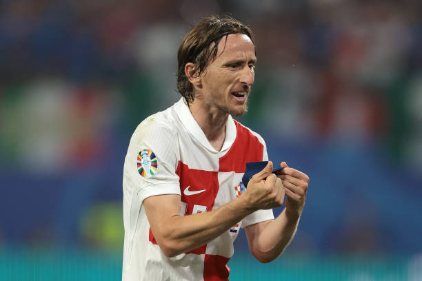 Luka Modric đi vào lịch sử EURO nhưng sự nghiệp cấp ĐTQG khép lại với nhứng ước vọng dở dang
