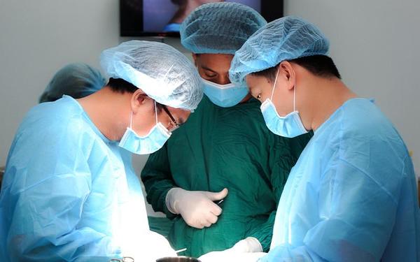 Bệnh viện JK Nhật Hàn giải cứu gương mặt cho cô gái sứt môi nặng - Ảnh 2.