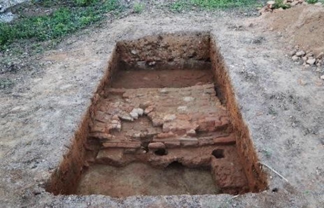 Nhiều phát hiện quan trọng khi khai quật di tích quốc gia Tháp đôi Liễu Cốc - Ảnh 2.