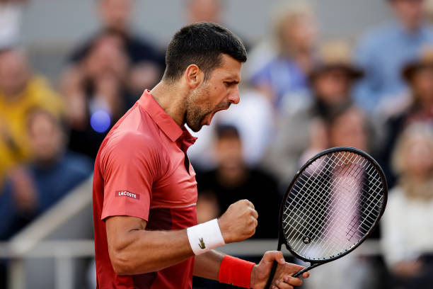 Djokovic lần thứ 18 vào tứ kết giải Pháp mở rộng