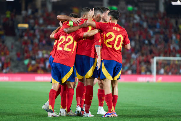 Tuyển Tây Ban Nha thắng đậm Bắc Ireland 5-1