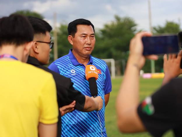 Tin nóng bóng đá Việt 16/7: CAHN chiêu mộ cầu thủ xuất sắc của á quân V-League, nữ cầu thủ Việt Nam xuất sắc nhất giải đấu tại Trung Quốc - Ảnh 2.