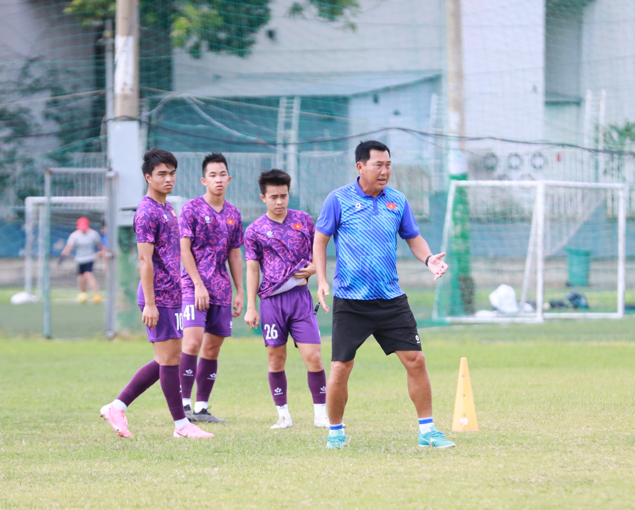 U19 Việt Nam chia tay tiền vệ Việt kiều trước ngày lên đường đi Indonesia - Ảnh 1.