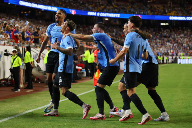 Copa America 2024: Uruguay giành thắng lợi khiến trận Brazil vs Colombia thêm kịch tính - Ảnh 2.