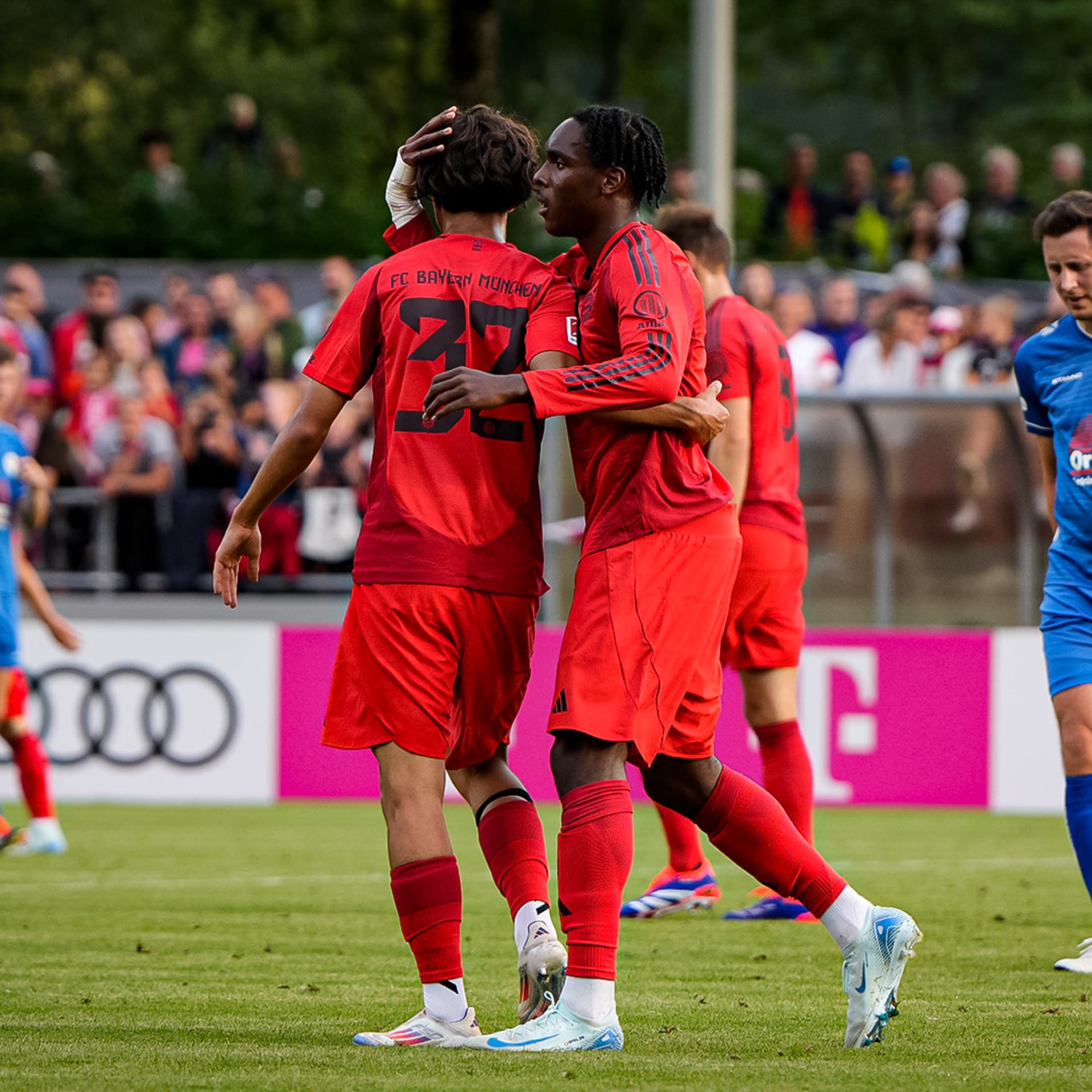 Tin nóng thể thao sáng 25/7: Bayern thắng cách biệt 13 bàn, bóng chuyền Việt Nam văng khỏi top 8 giải U20 châu Á - Ảnh 1.