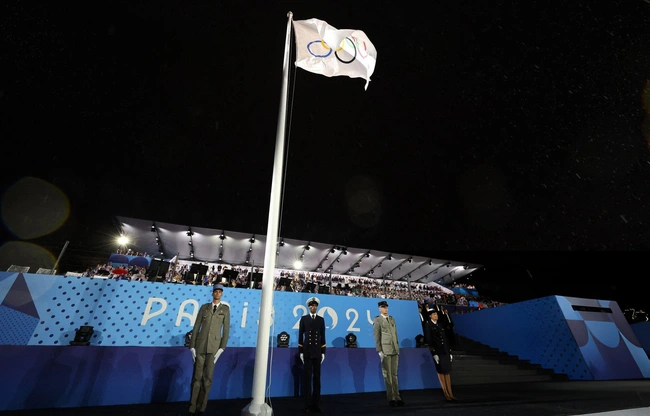 Đoàn Hàn Quốc bị đọc sai tên gây phẫn nộ ở lễ khai mạc Olympic 2024, IOC phải đứng ra xin lỗi - Ảnh 2.