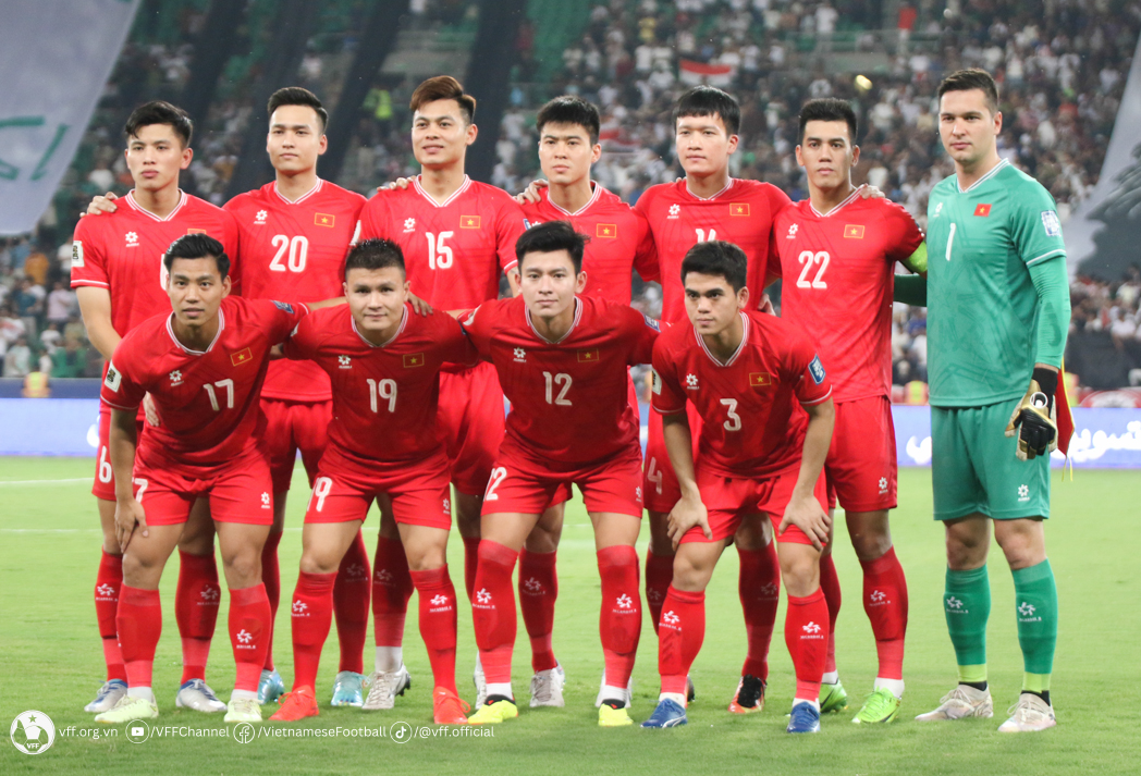 Tin nóng bóng đá Việt 4/7: Đội tuyển Việt Nam có ‘quân xanh’ chất lượng, VAR cho hai trận bán kết Cup quốc gia - Ảnh 1.