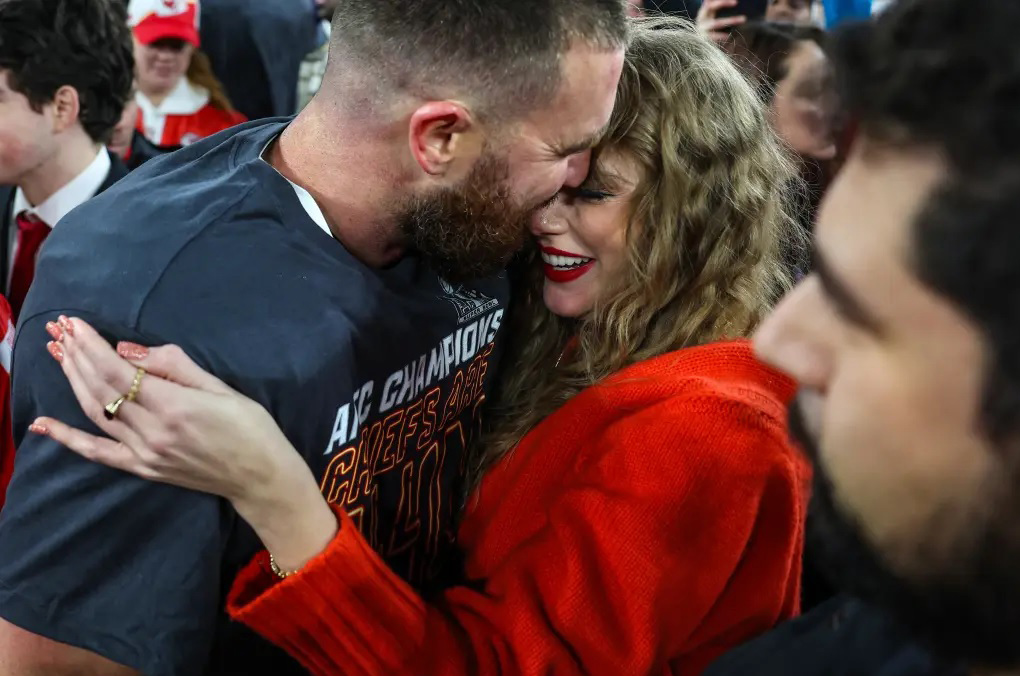 Travis Kelce sẽ không cầu hôn Taylor Swift nếu không có &quot;thỏa thuận tiền hôn nhân chặt chẽ&quot; - Ảnh 6.