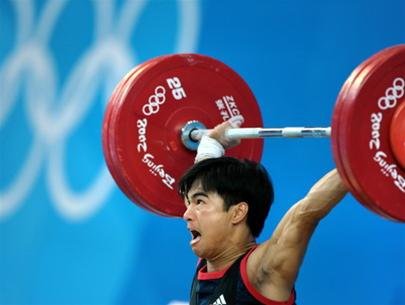 Trực tiếp cử tạ Việt Nam ở Olympic 2024: Trịnh Văn Vinh đăng ký mức tạ 303 kg (20h00 hôm nay) - Ảnh 2.