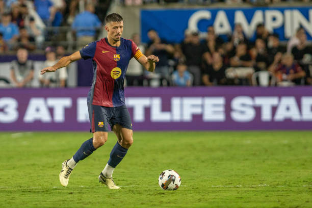 Barca muốn chia tay Clement Lenglet