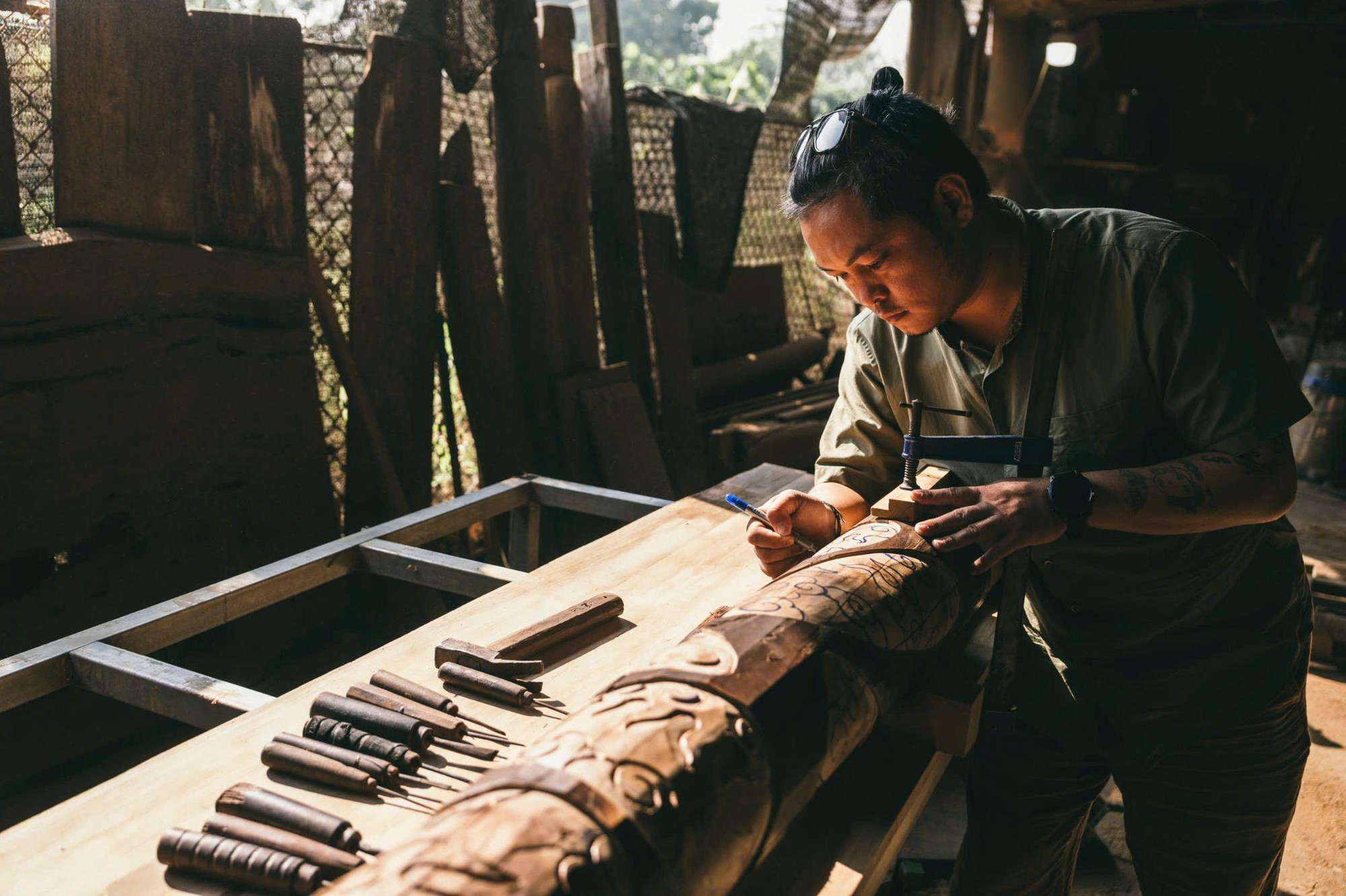 Họa sĩ Trần Nhật Thăng và KTS Tùng Lê cùng gặp gỡ ở “Thời gian” - Ảnh 4.