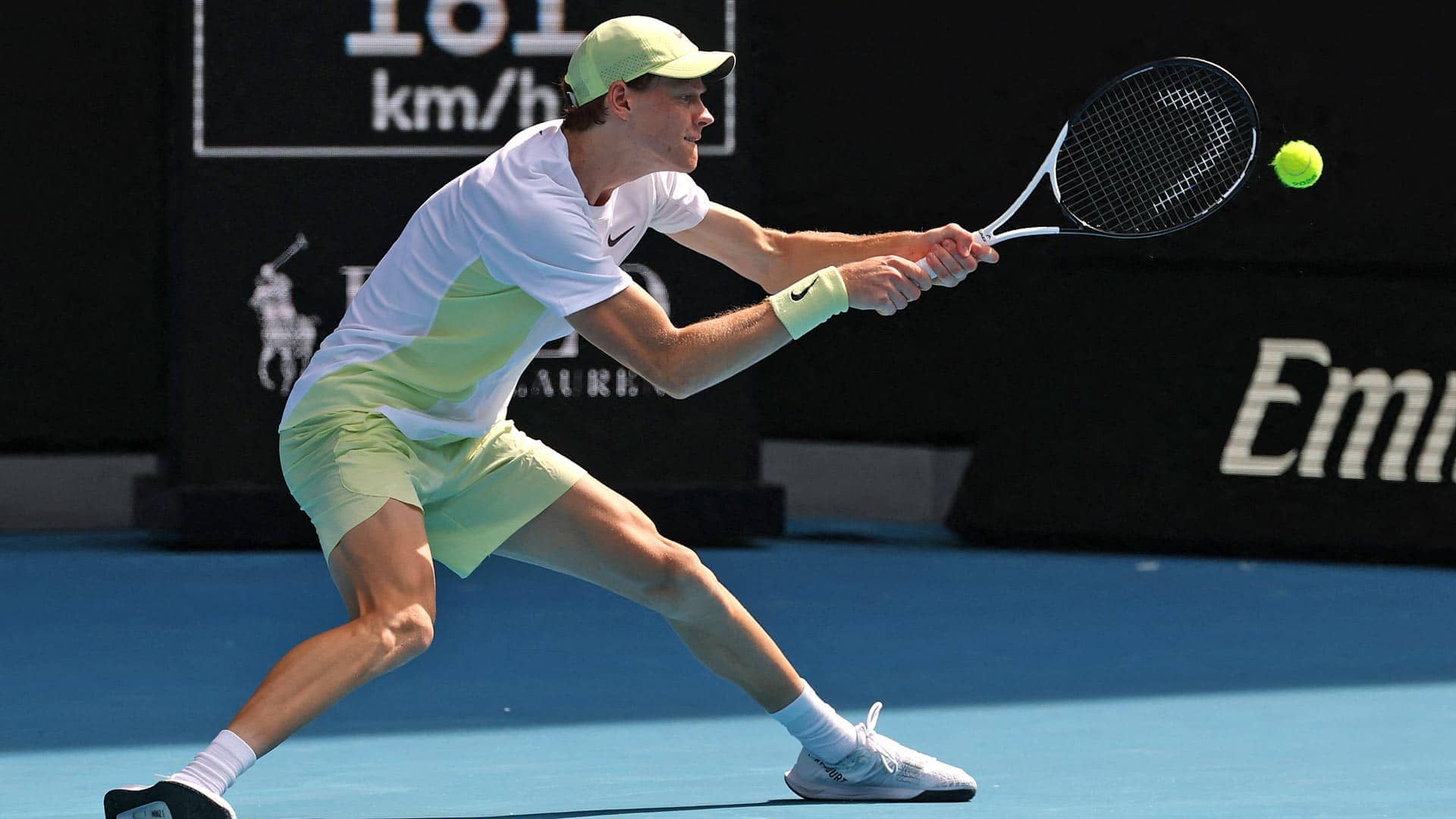 Kết quả Australian Open 2025 hôm nay 18/1: Sinner thẳng tiến, tay vợt gốc Việt tiếp tục tạo địa chấn