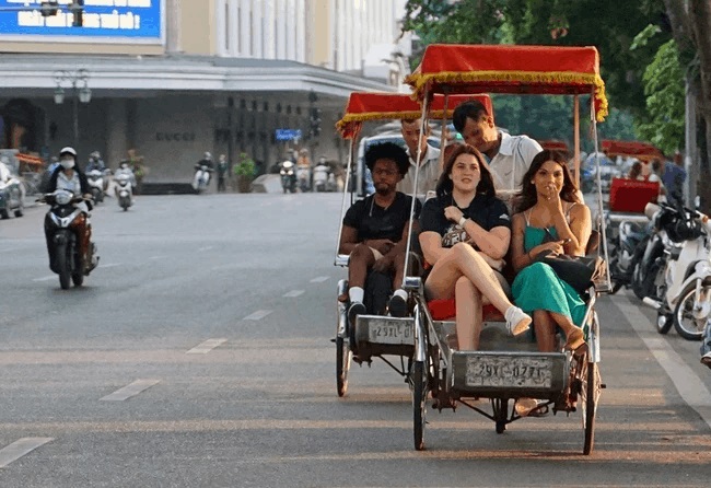 Xây dựng văn hóa giao thông phát triển toàn diện và bền vững (kỳ 3 &hết): Tạo lập nền tảng xây dựng hình ảnh quốc gia - Ảnh 3.