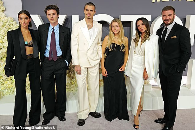 Victoria Beckham suýt &quot;mất hết tất cả&quot; vì đế chế thời trang – Bí mật trong phim tài liệu Netflix - Ảnh 7.