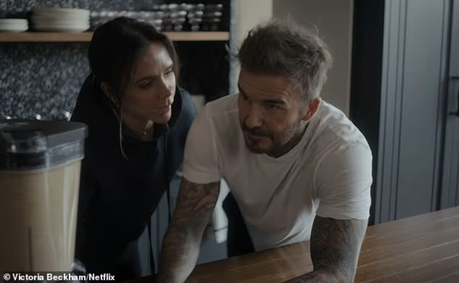 Victoria Beckham suýt &quot;mất hết tất cả&quot; vì đế chế thời trang – Bí mật trong phim tài liệu Netflix - Ảnh 6.