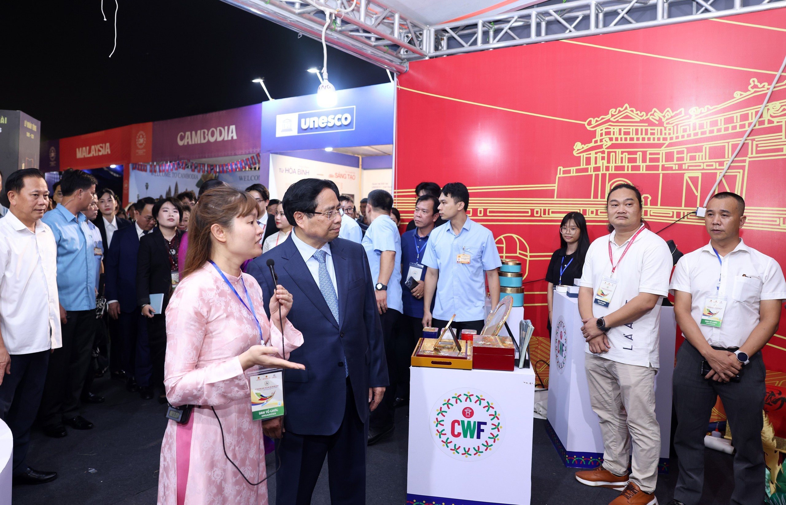 Thủ tướng Phạm Minh Chính mong muốn Lễ hội Văn hóa Thế giới tại Hà Nội sẽ là hoạt động thường niên - Ảnh 4.