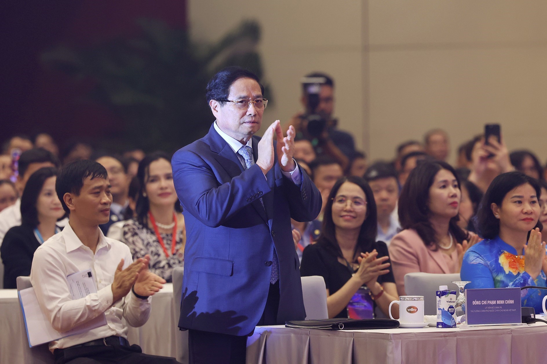 Thủ tướng Phạm Minh Chính tham dự phiên họp cấp cao Toàn cảnh Kinh tế tư nhân lần thứ nhất (ViPEL 2025) - Ảnh 3.