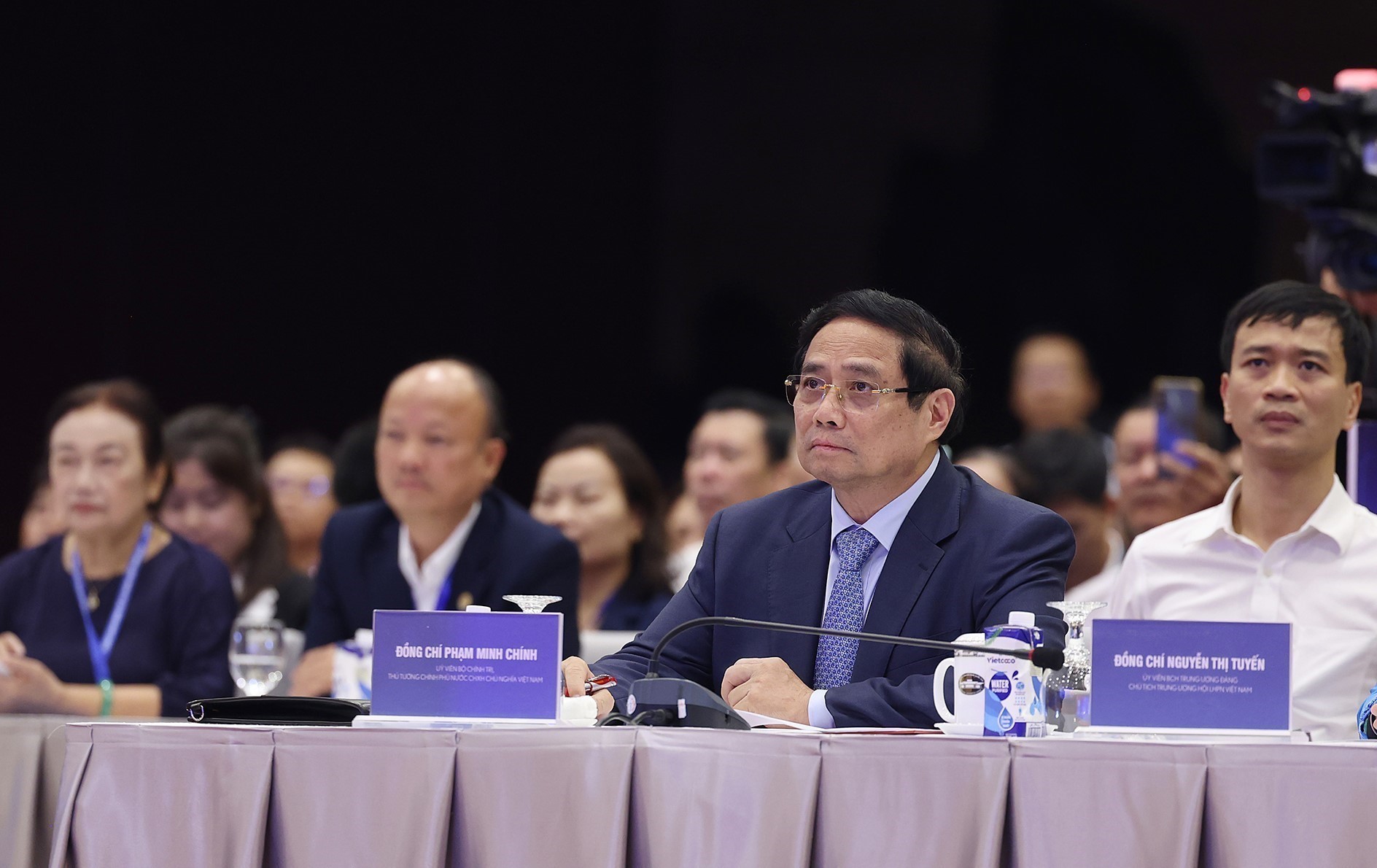 Thủ tướng Phạm Minh Chính tham dự phiên họp cấp cao Toàn cảnh Kinh tế tư nhân lần thứ nhất (ViPEL 2025) - Ảnh 4.