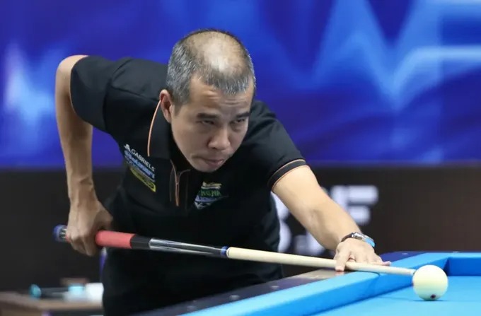 Tin nóng thể thao tối 11/10: Ba cơ thủ Việt Nam đi tiếp ở World Cup billiards; hai huyền thoại MU tới TP.HCM - Ảnh 1.